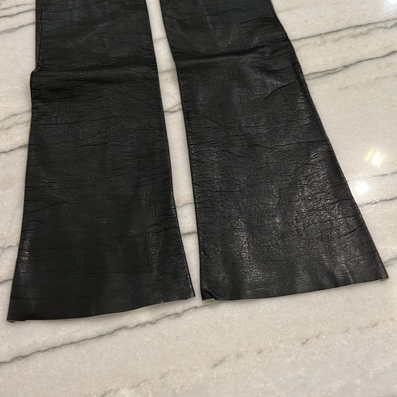 Vintage Leather Gloves - Picture 9 of 16